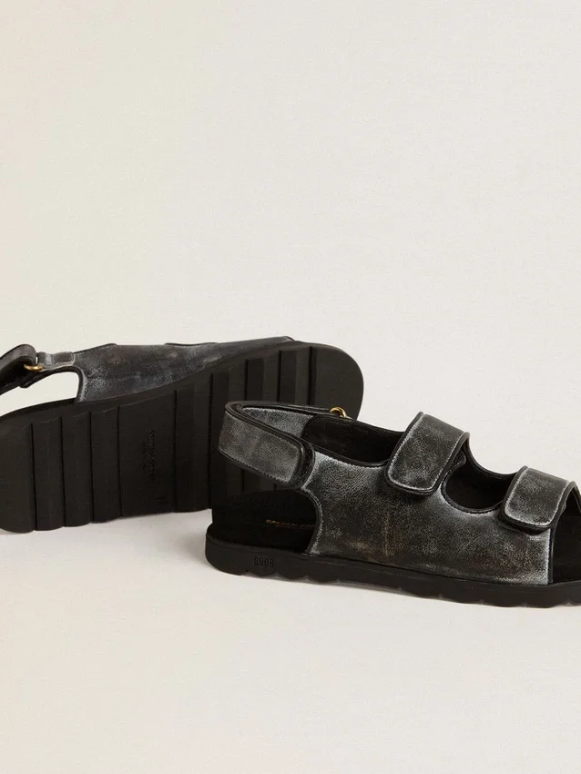 Noa Junior sandals in distressed black leather