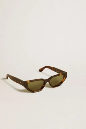 Rectangular-style sunglasses with Havana brown frame