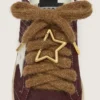 Skins brown-colored wool laces with Golden star-shaped snap hook