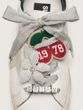 Skins silver laces with charm and appliqués