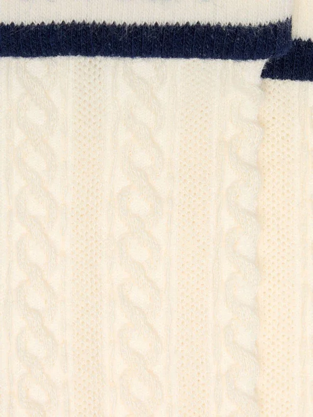 Socks in worn white with turn-up and dark blue details
