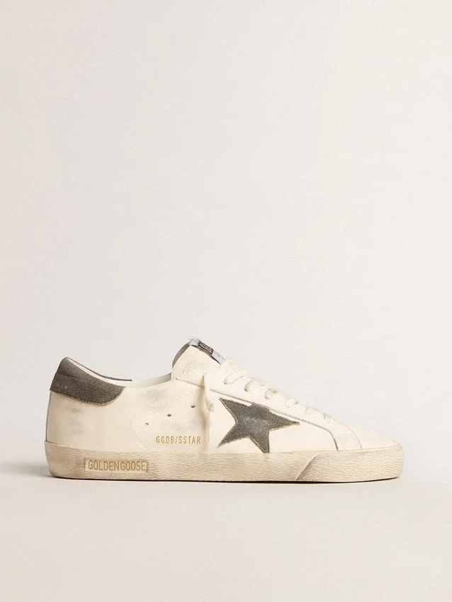 Super-Star in nappa with gray suede star and heel tab