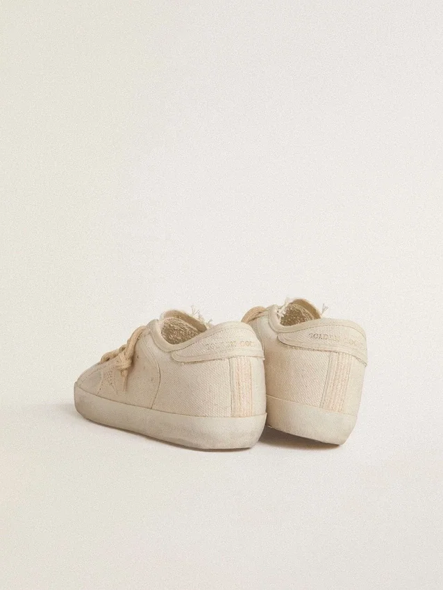 Super-Star in pearl-colored canvas with a tone-on-tone mesh effect star