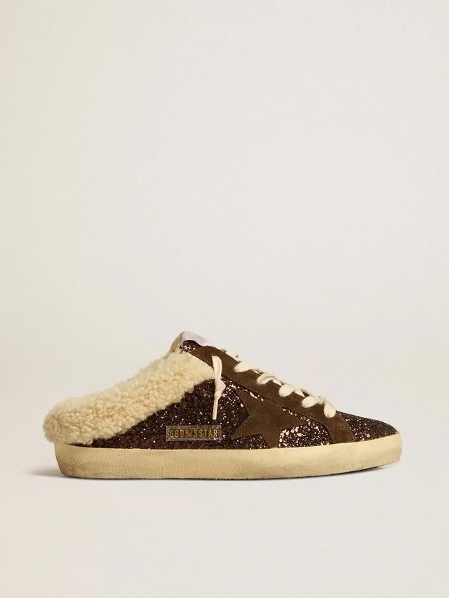 Super-Star Sabots in glitter with brown star and shearling lining