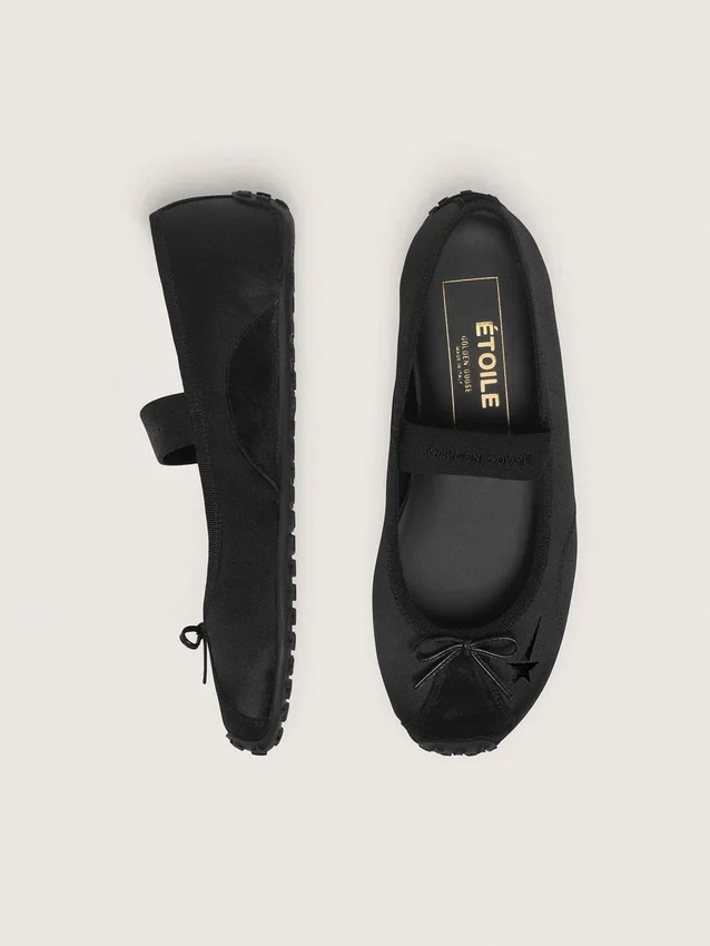 Étoile ballet flats in black satin with black embroidered star and elastic strap