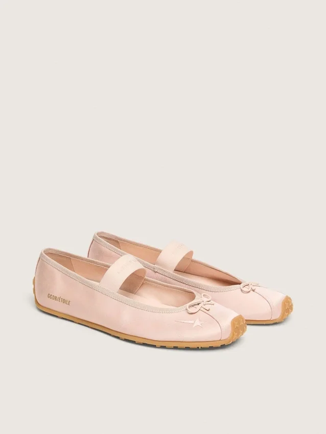 Étoile ballet flats in powder pink satin with powder pink embroidered star and elastic strap