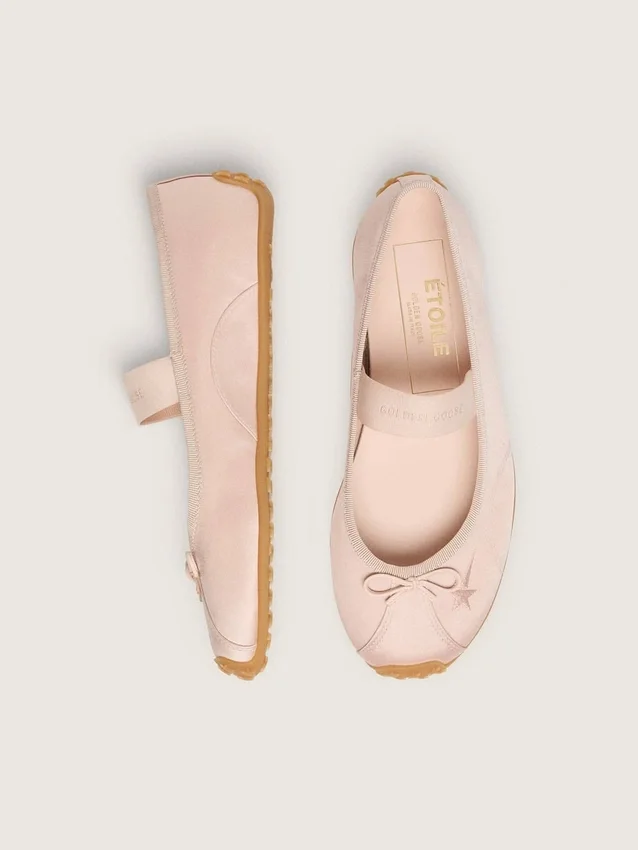 Étoile ballet flats in powder pink satin with powder pink embroidered star and elastic strap