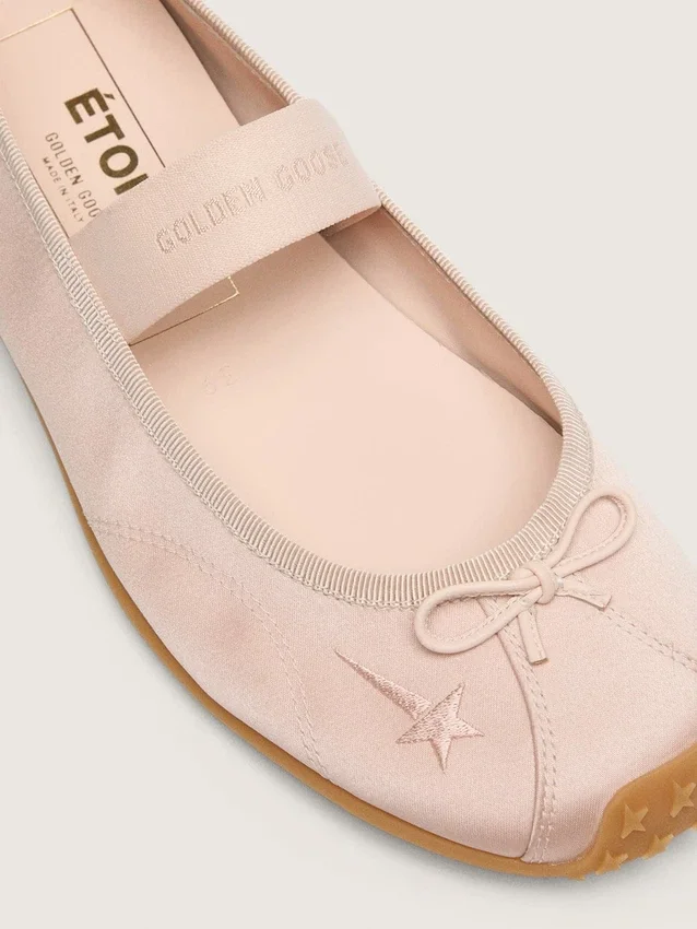 Étoile ballet flats in powder pink satin with powder pink embroidered star and elastic strap