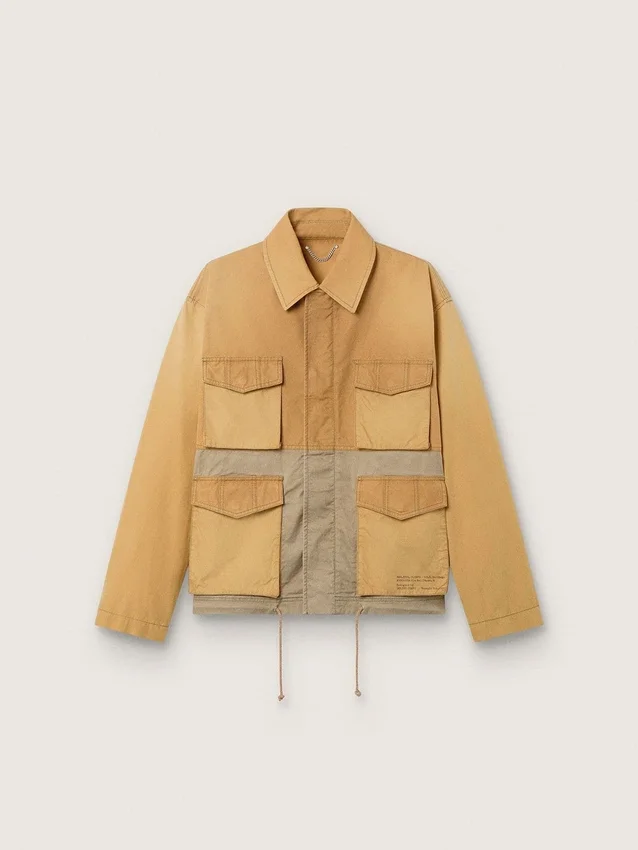 Unisex safari jacket in beige and military-green cotton with maxi pockets