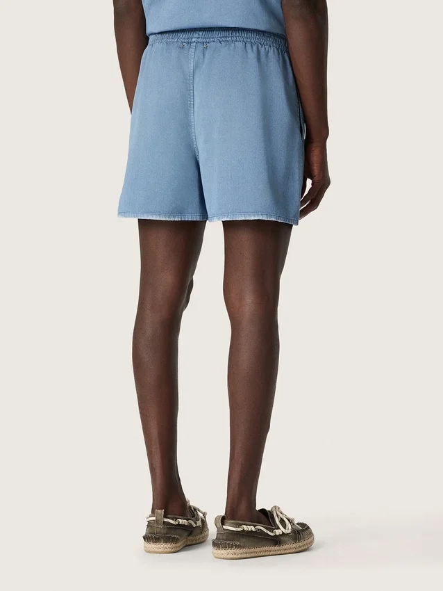 Unisex shorts in light blue cotton twill