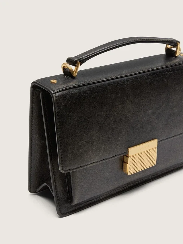 Venezia Bag in black distressed leather with gold details