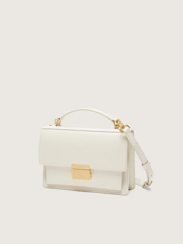 Venezia Bag in butter-colored boarded leather with gold details