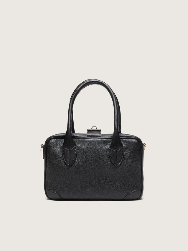 Vita Bag in black sheepskin leather with gold details