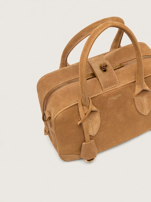 Vita Bag in camel-colored suede with gold details