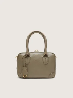Vita Bag in sage-green leather with gold details