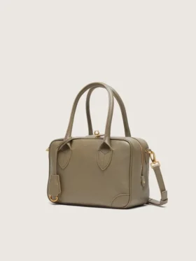 Vita Bag in sage-green leather with gold details