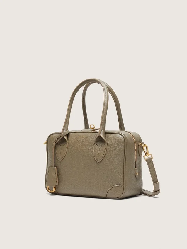 Vita Bag in sage-green leather with gold details