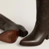Wish Star boots in dark brown leather with tone-on-tone embroidered star