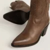 Wish Star boots in dove-gray leather with tone-on-tone inlay details
