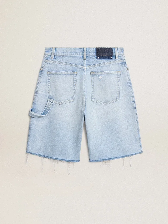 Women's Bermuda shorts in lived-in effect denim