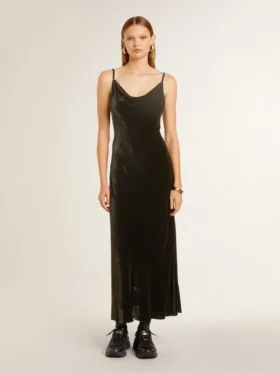 Women’s black velvet-effect slip dress