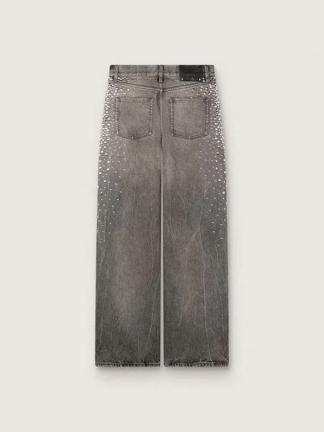 Women's boyfriend jeans in gray denim with silver gradient-effect studs