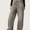 Women's boyfriend jeans in gray denim with silver gradient-effect studs