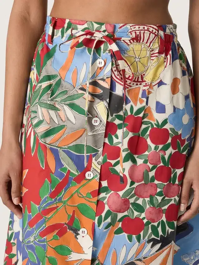 Women's cotton skirt with multicolor print