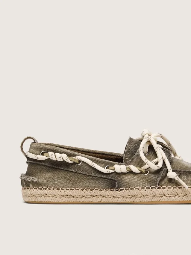 Men’s Cruise espadrilles in military-green canvas with white hiking laces