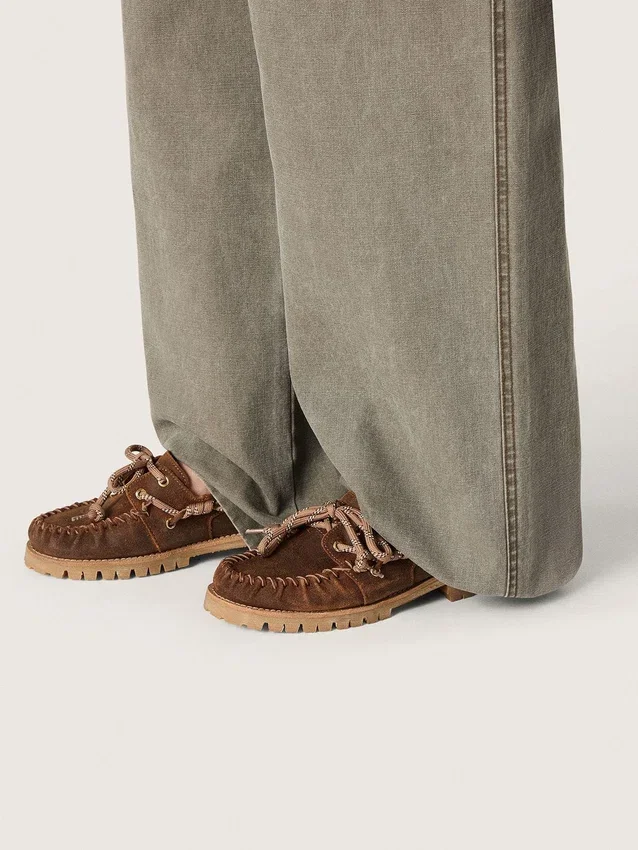 Women's Cruise loafers in brown waxed suede with dove gray hiking laces