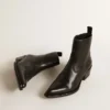 Women’s Debbie boots in black leather