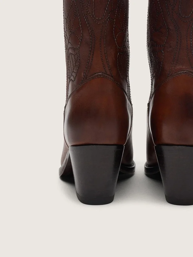 Women's high Wish Star boots in brown leather with floral embroidery