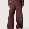 Women's jeans in burgundy denim