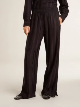 Women’s joggers with ankle slit
