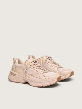 Women’s Lightstar with pink leather and mesh upper and pink star