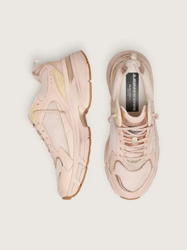 Women’s Lightstar with pink leather and mesh upper and pink star