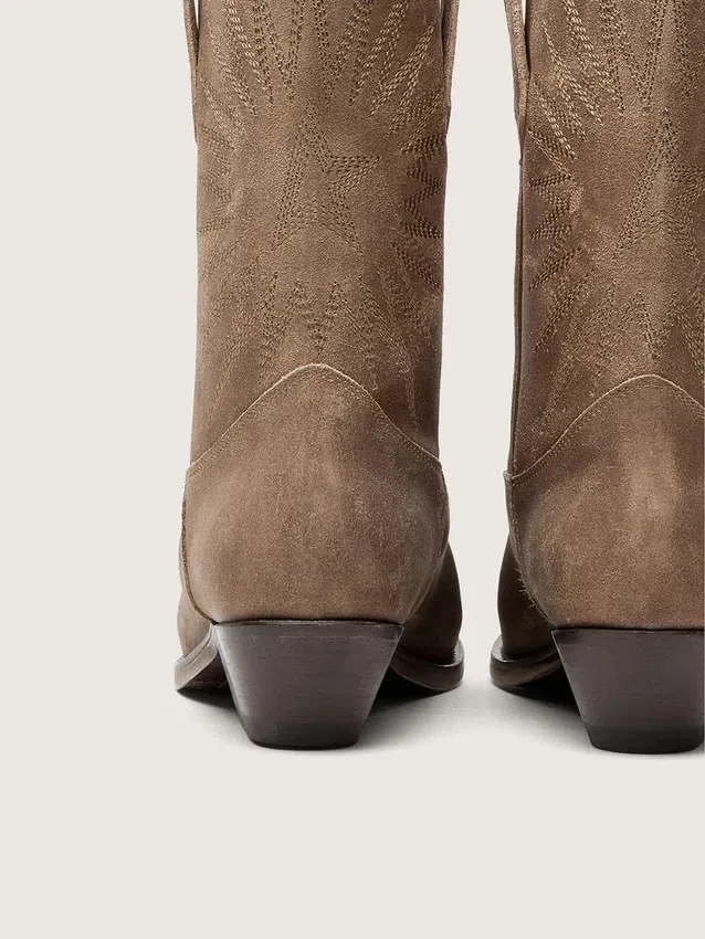Women's low Wish Star boots in gray suede with star embroidery