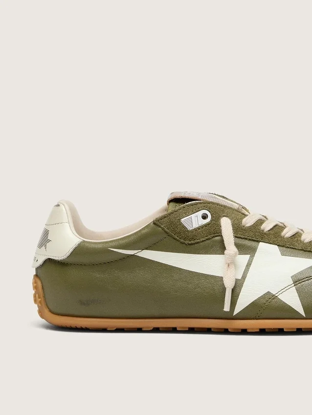 Women’s Marathon Speed in olive-green leather with cream star