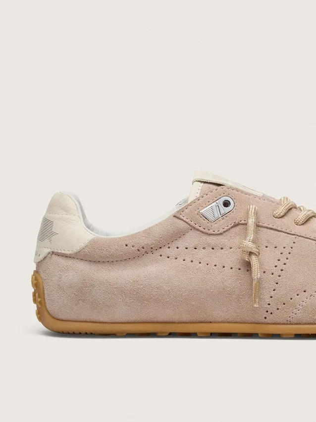 Women’s Marathon Speed in pink suede with perforated star and white leather heel tab