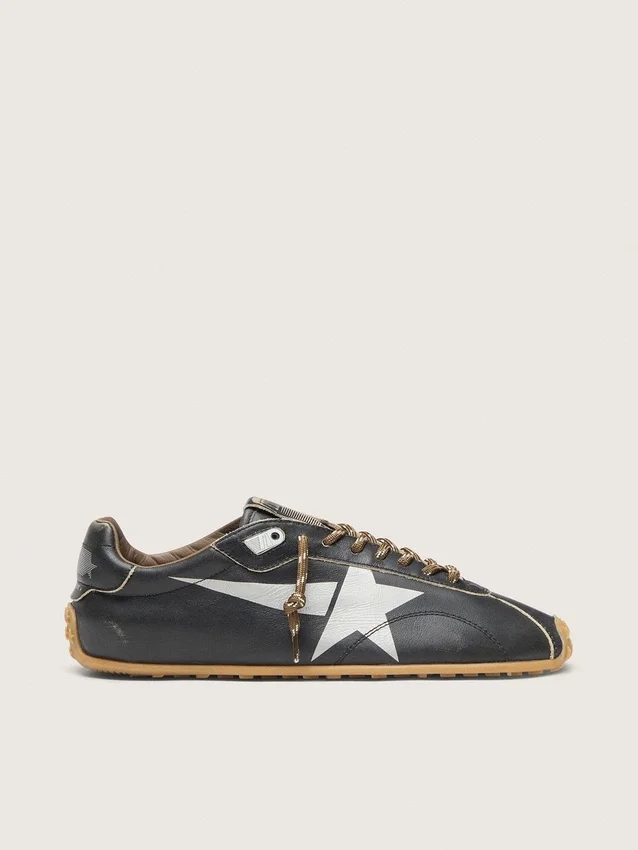 Men's Marathon Speed with black leather upper and silver star