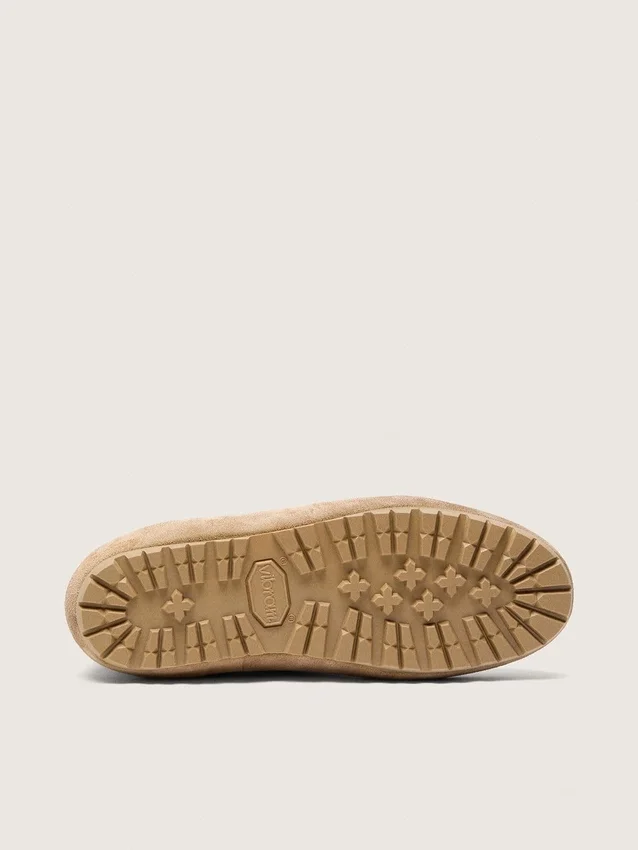 Women's Mid Star Ski in caramel suede with nubuck star and suede heel tab