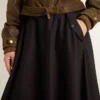 Women’s midnight blue wool skirt