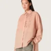 Women’s oversized shirt in coral cotton voile with pleated detail