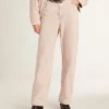 Women's pink jeans