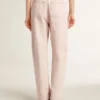 Women's pink jeans