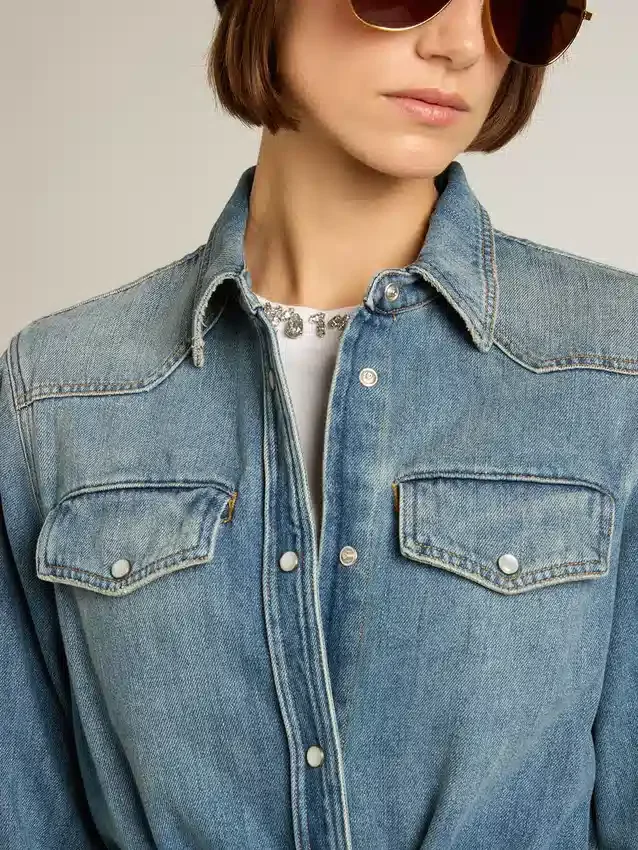 Women's shirt dress in denim with belt