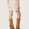 Women's shorts in black and white cotton poplin with floral print