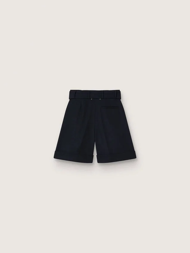 Women's shorts in black wool gabardine with waist belt