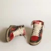 Women's Sky-Star in black glossy leather with red star