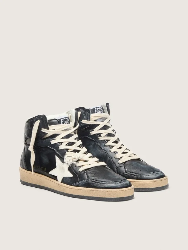 Women's Sky-Star in black nappa with white star